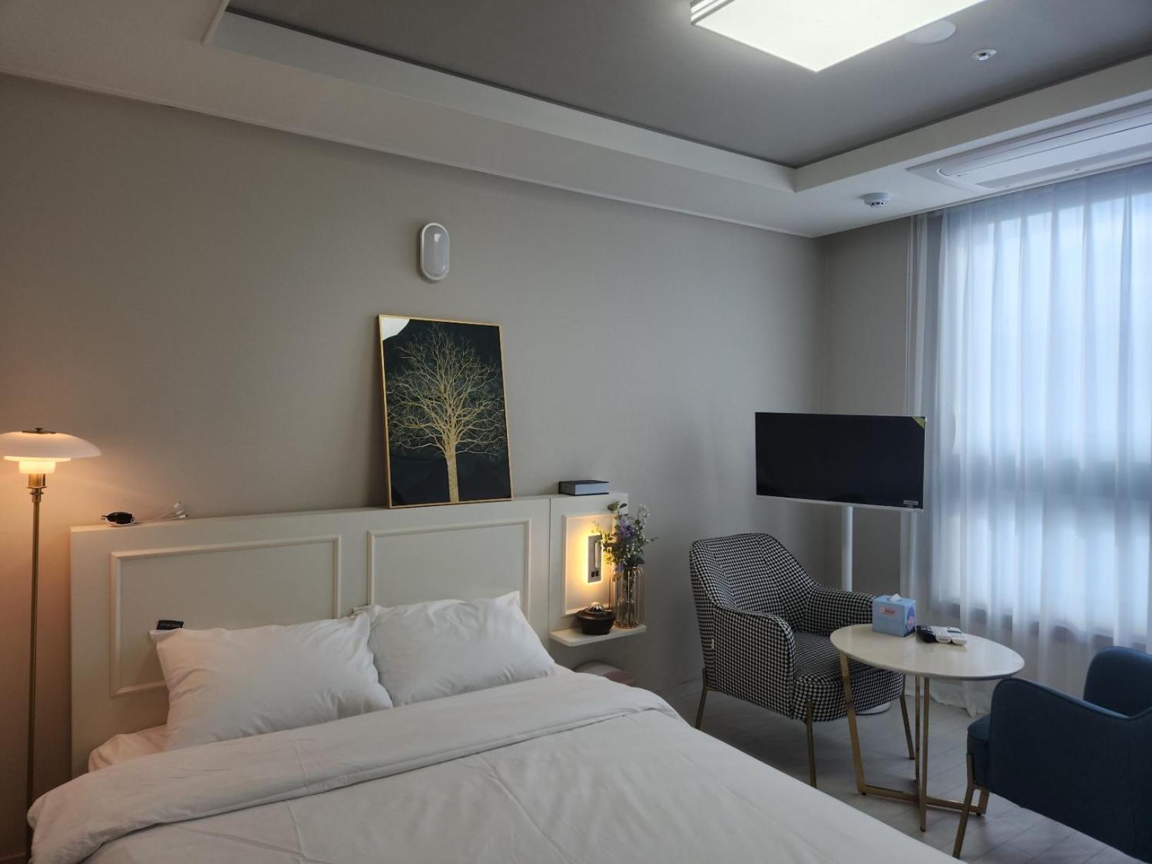 Daegu Star B&B Dsr Hotel Lily Guestroom Exterior photo