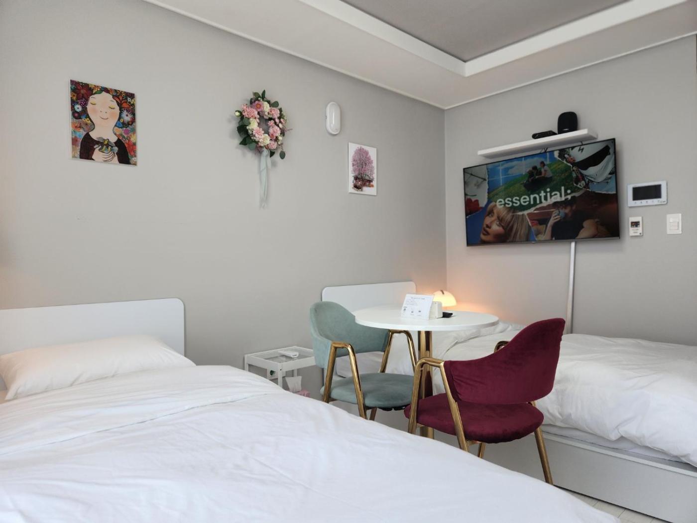 Daegu Star B&B Dsr Hotel Lily Guestroom Exterior photo